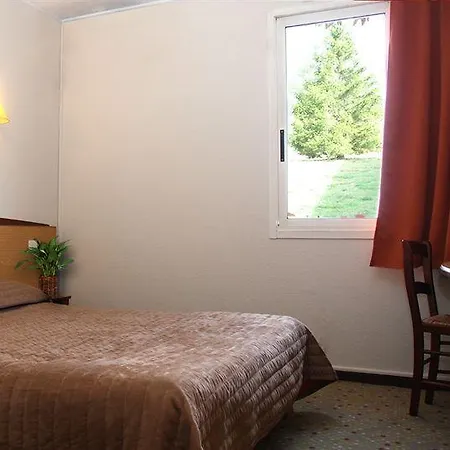 Greet Castres Отель 3*