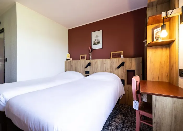 Greet Castres Otel 3*