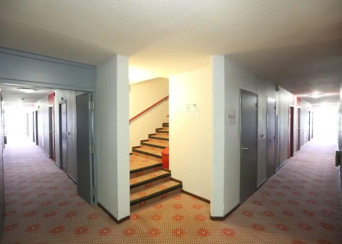 호텔 Greet Castres 3*