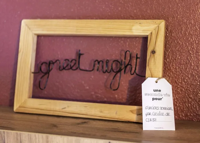 Greet Castres 호텔 3*