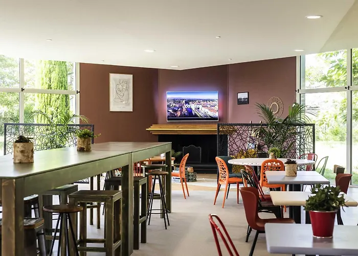 Greet Castres 호텔 3*